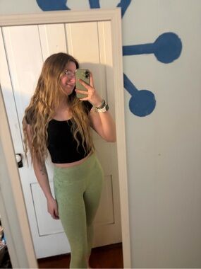 Lululemon Base Pace High-Rise Crop leggings 23"
City Grit Green Multi